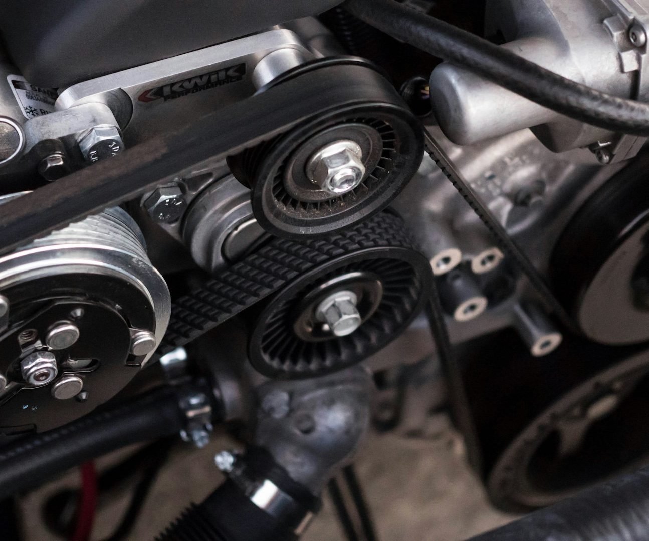 Motor mit Riemen gross